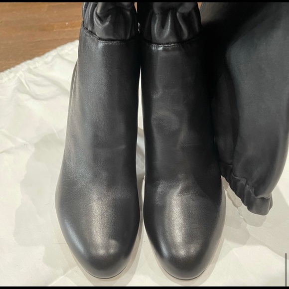 Authentic Jimmy Choo Boot - Picture 4 of 5